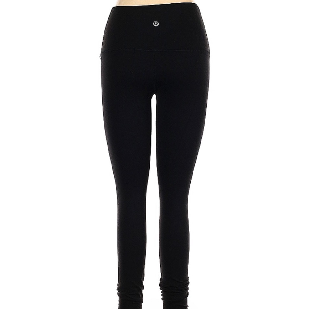 Lululemon Athletica active pants size 8